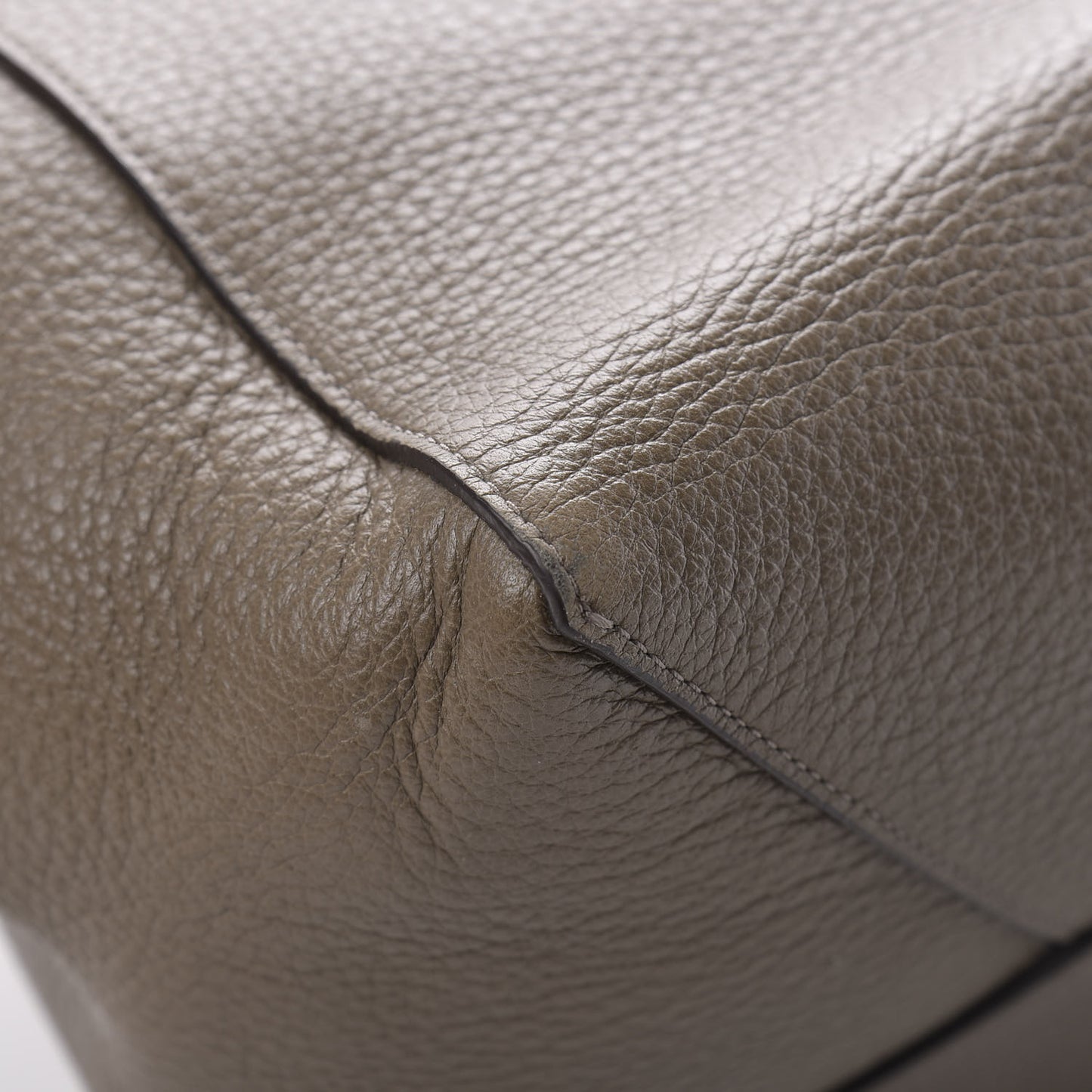 Soft Grained Calfskin Medium Belt Cabas Phantom Souris