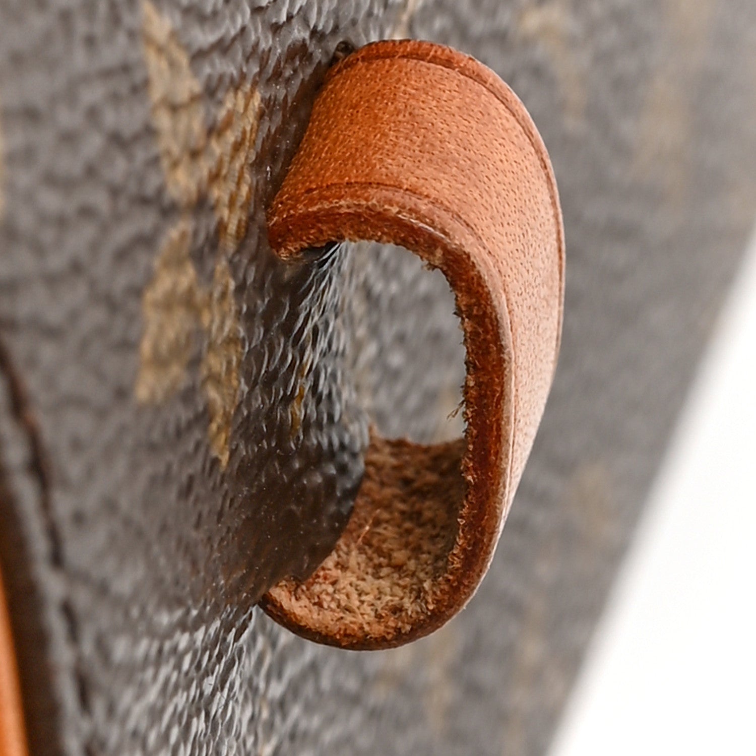 Louis Vuitton Monogram Pochette Florentine S 15 of 15