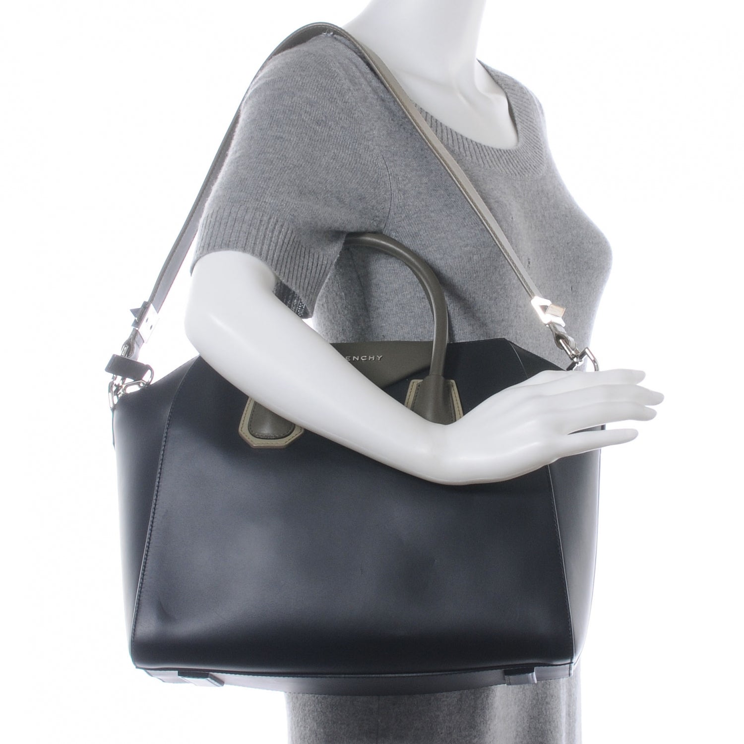 Givenchy Smooth Calfskin Medium Bi-Color Antigona Black Green 2 of 9