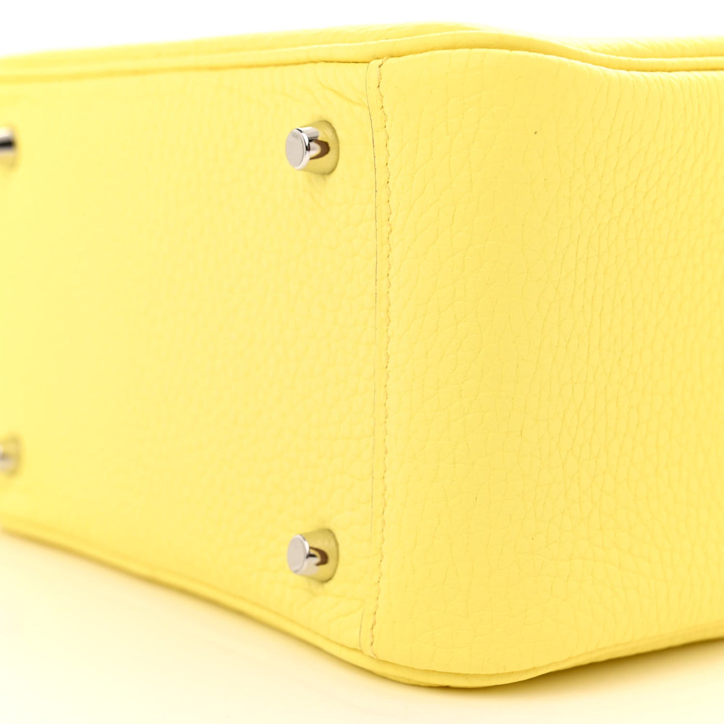 Taurillon Clemence Mini Lindy 20 Lime