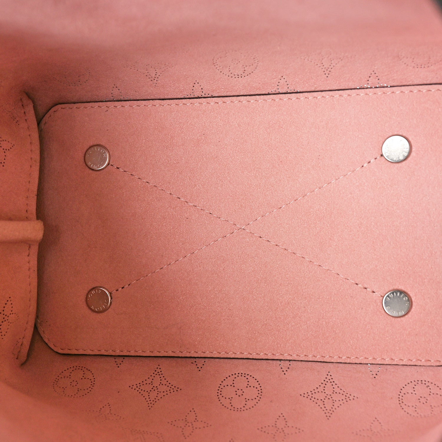 Louis Vuitton Mahina Flight Mode Bella Black 6 of 8