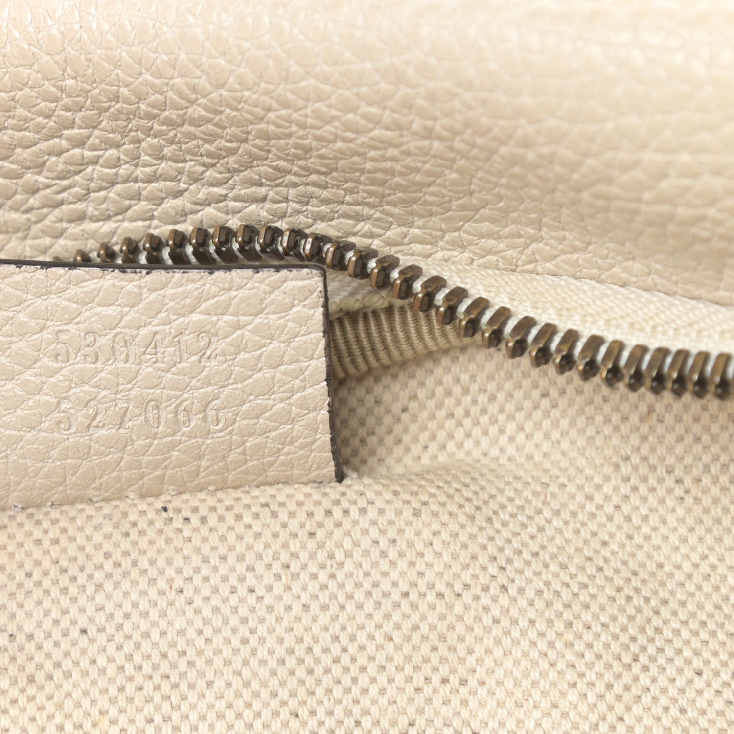 Gucci Grained Calfskin Logo Belt Bag White 7 of 12