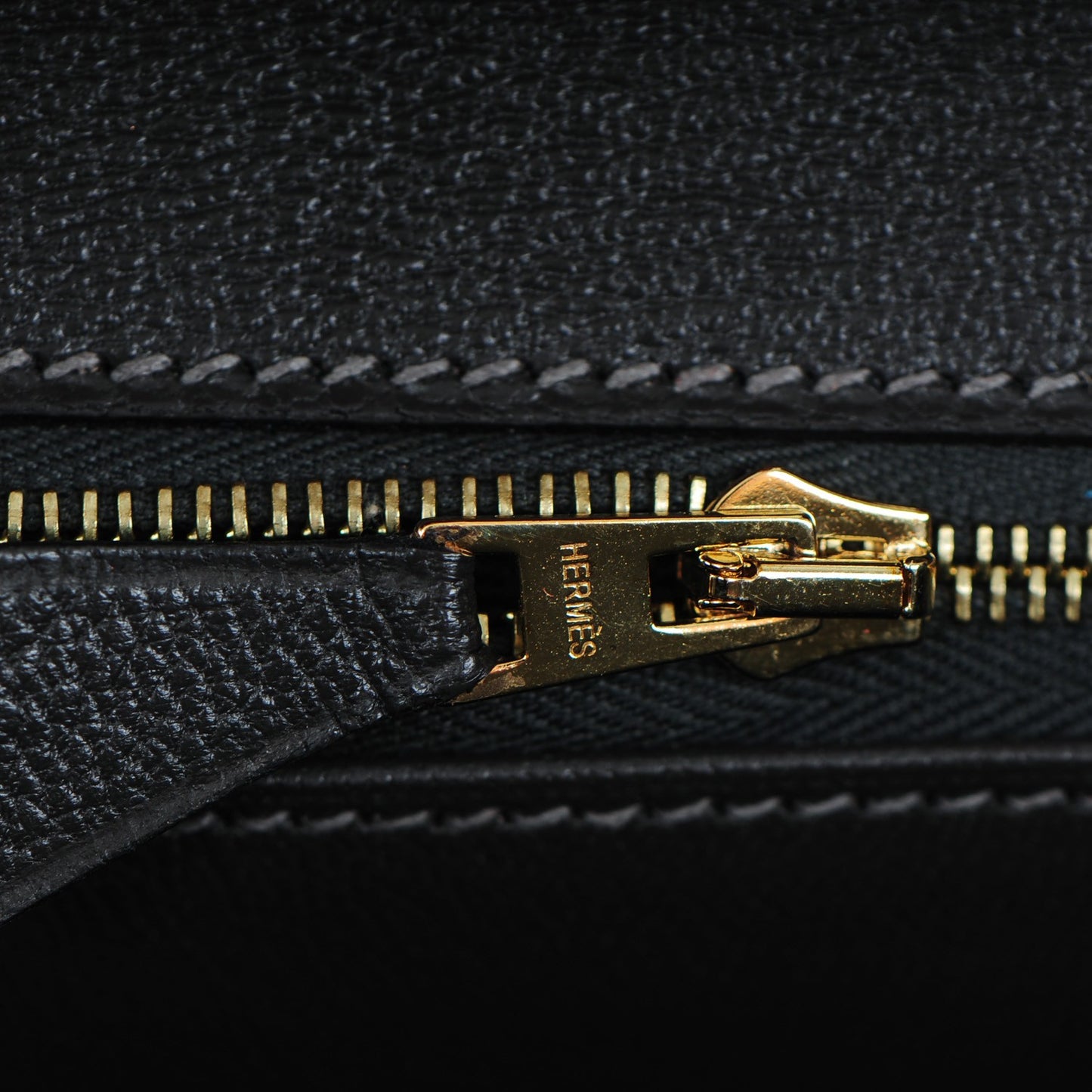 Shiny Porosus Crocodile Horseshoe Birkin 35 Rouge H Graphite