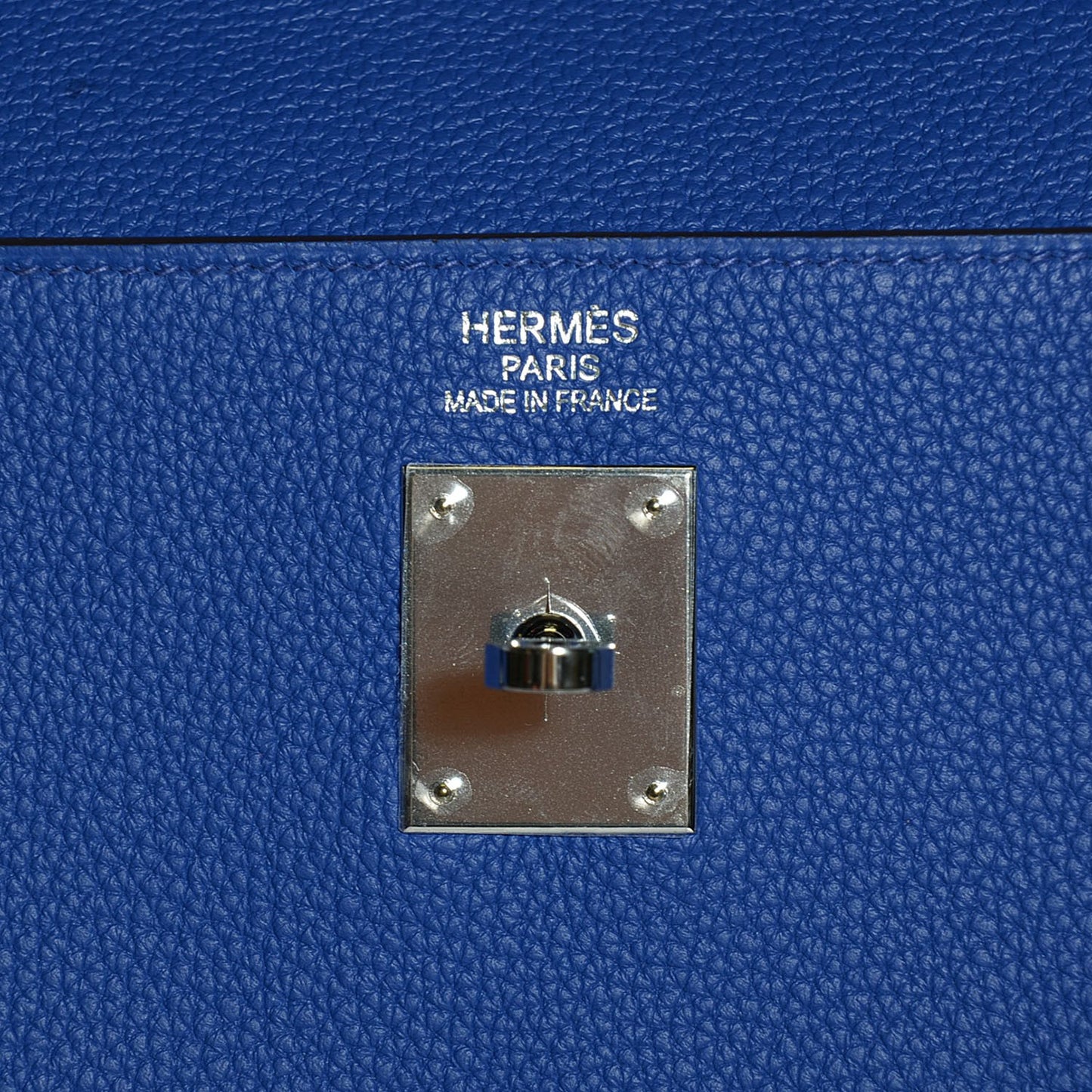Togo Kelly Retourne 35 Bleu Electrique