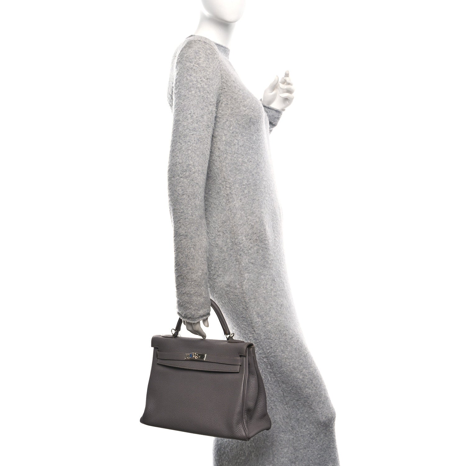 HERMES グレー タンクトップ HERMES(エルメス) タンクトップ(レディース) - ブランド通販のBUYMA