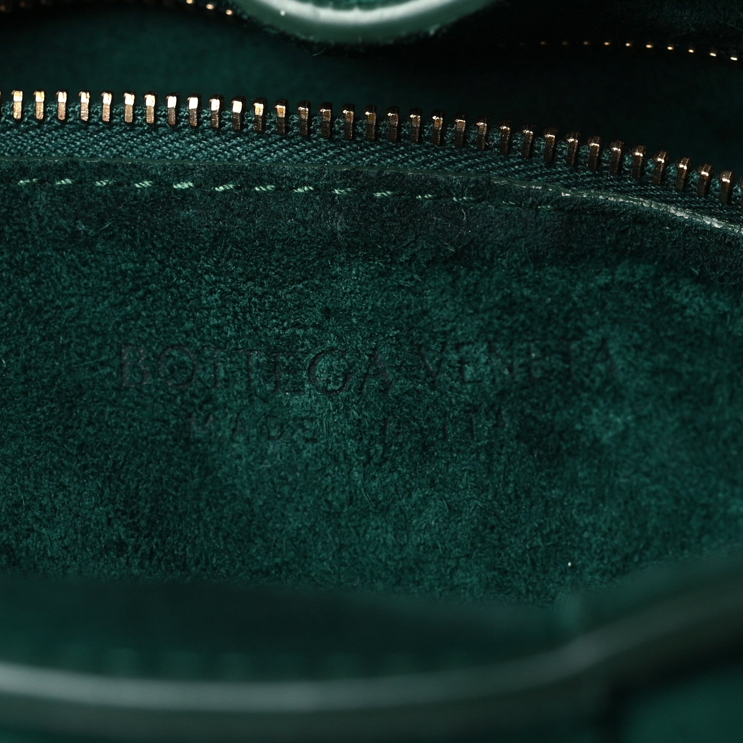 Bottega Veneta Suede Maxi Intrecciato Padded Chain Cassette Crossbody Bag Emerald Green 6 of 10