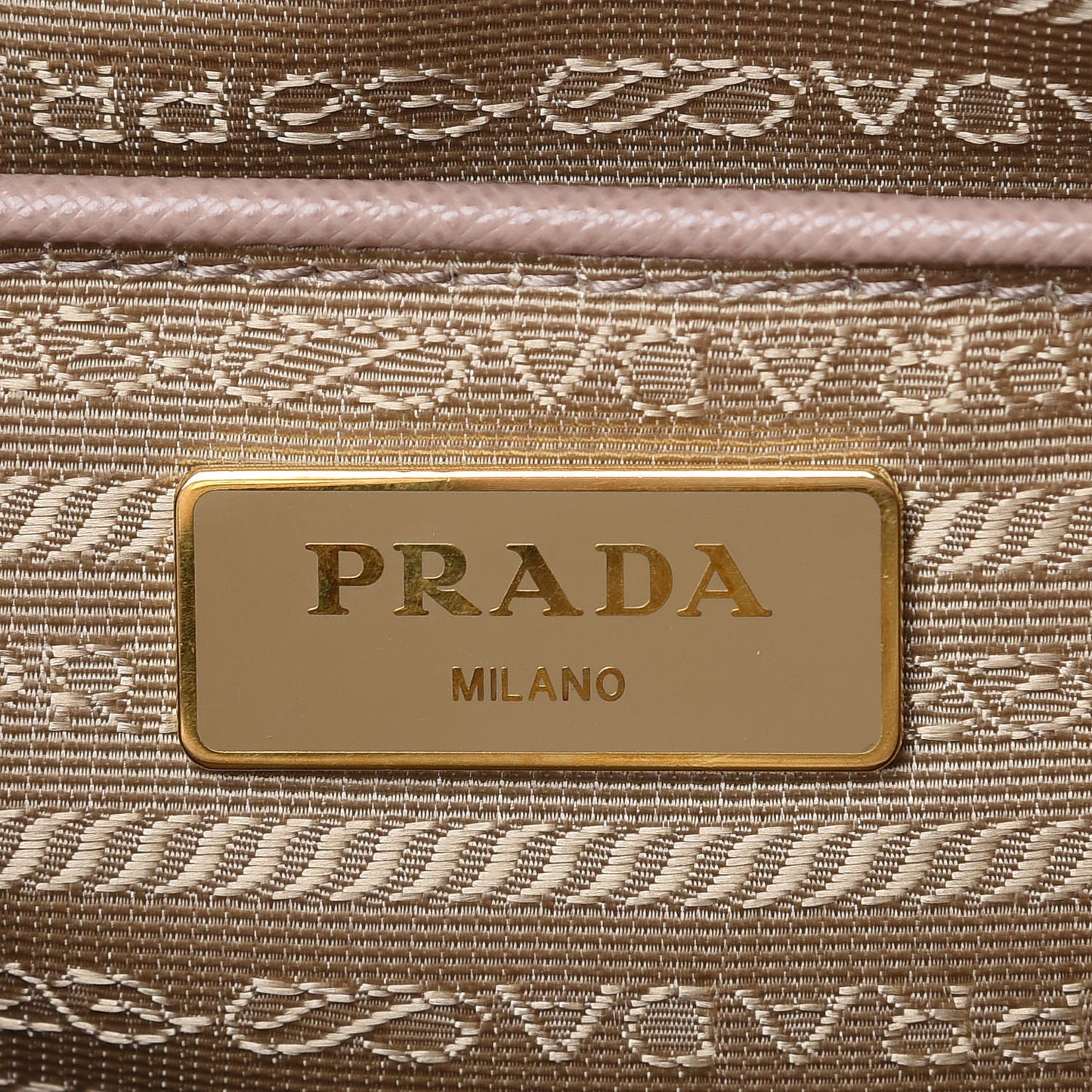 Saffiano Lux Large Tote Cammeo