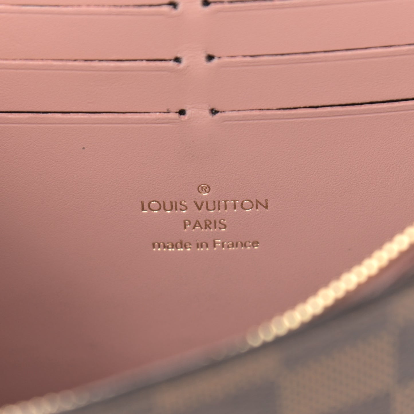 Damier Ebene Croisette Chain Wallet Magnolia