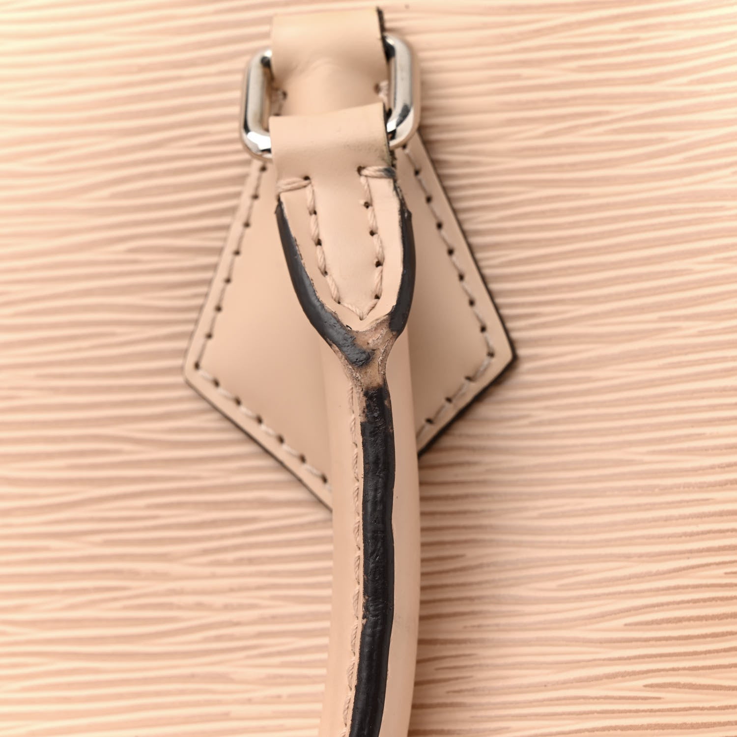 Louis Vuitton Epi Phenix MM Dune 18 of 21