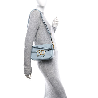 Valentino Garavani Pebbled Calfskin Vlogo Small Top Handle Shoulder Bag Blu Porcellana 2 of 9