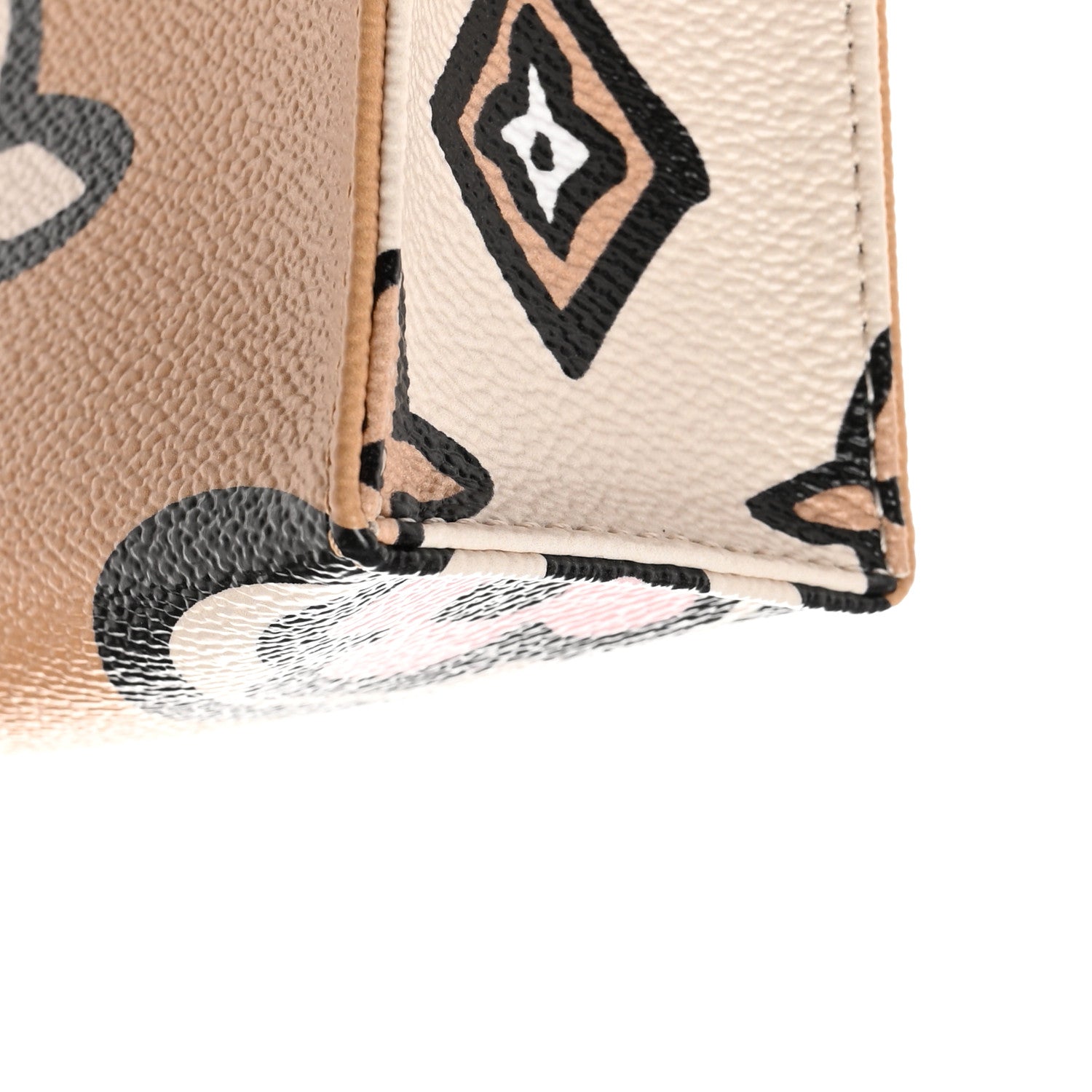 Louis Vuitton Monogram Giant Wild At Heart Toiletry Pouch 26 Arizona 11 of 11