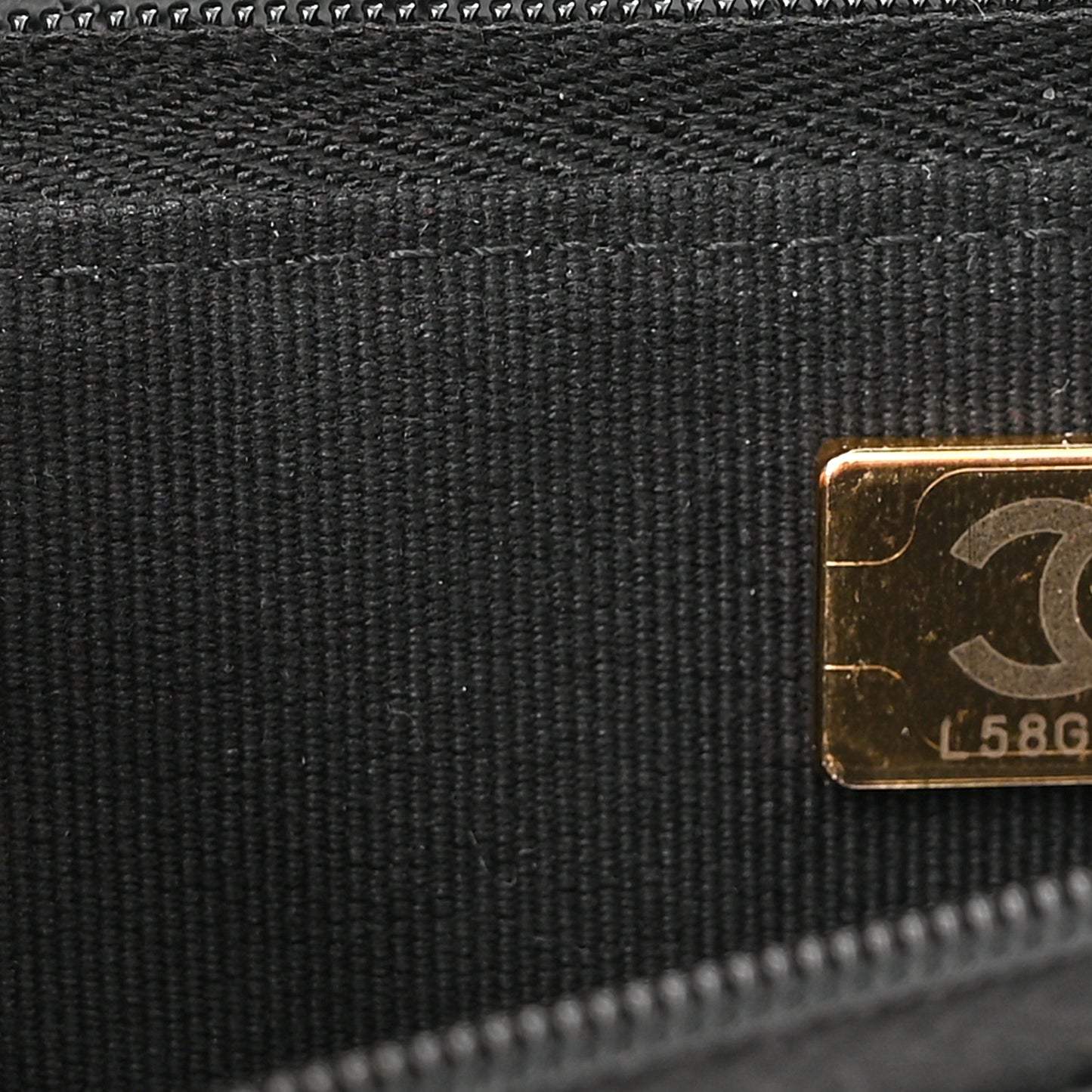 Caviar Quilted Crystal Enamel CC Wallet On Chain WOC Black