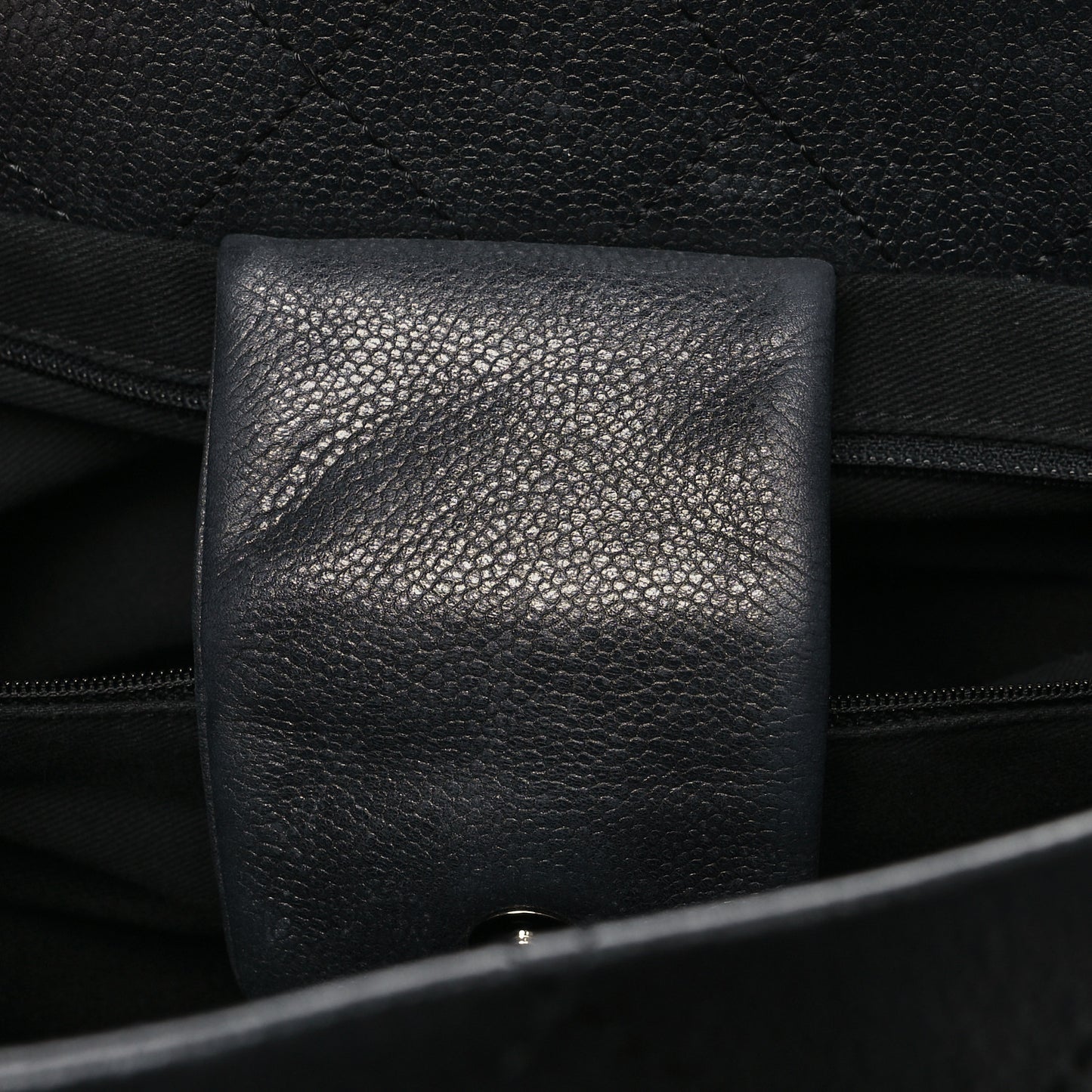 Caviar Stitched CC Shopper Tote Black