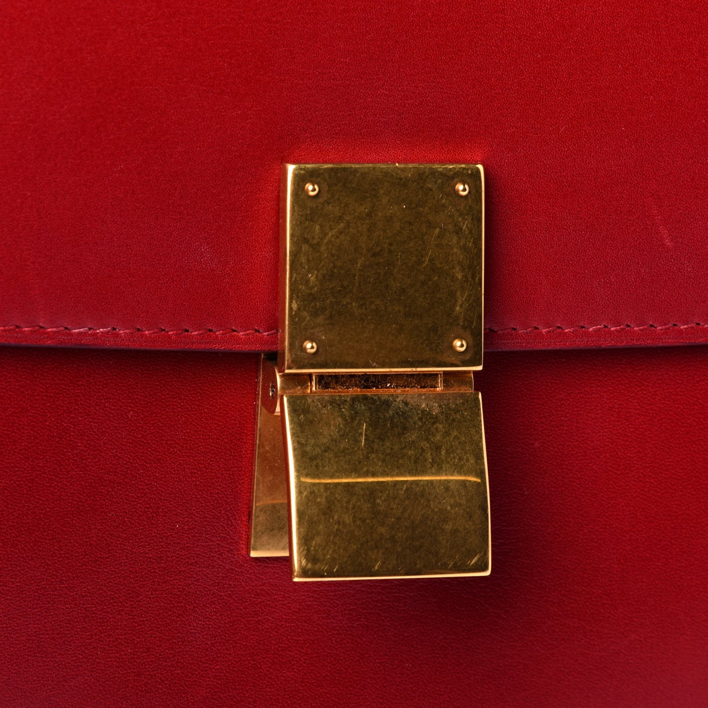 Box Calfskin Medium Classic Box Flap Bag Red