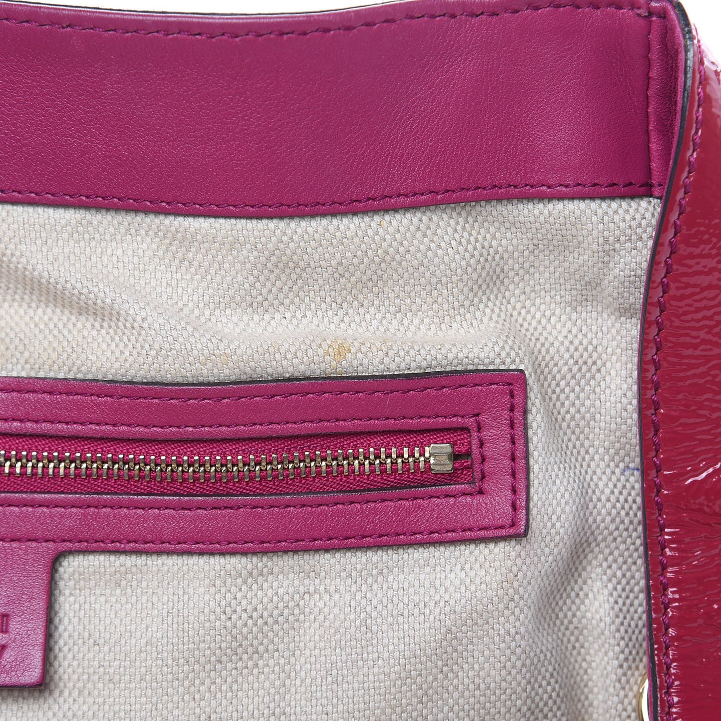 Vernice Naplack Medium Soho Shoulder Bag Bright Bouganville