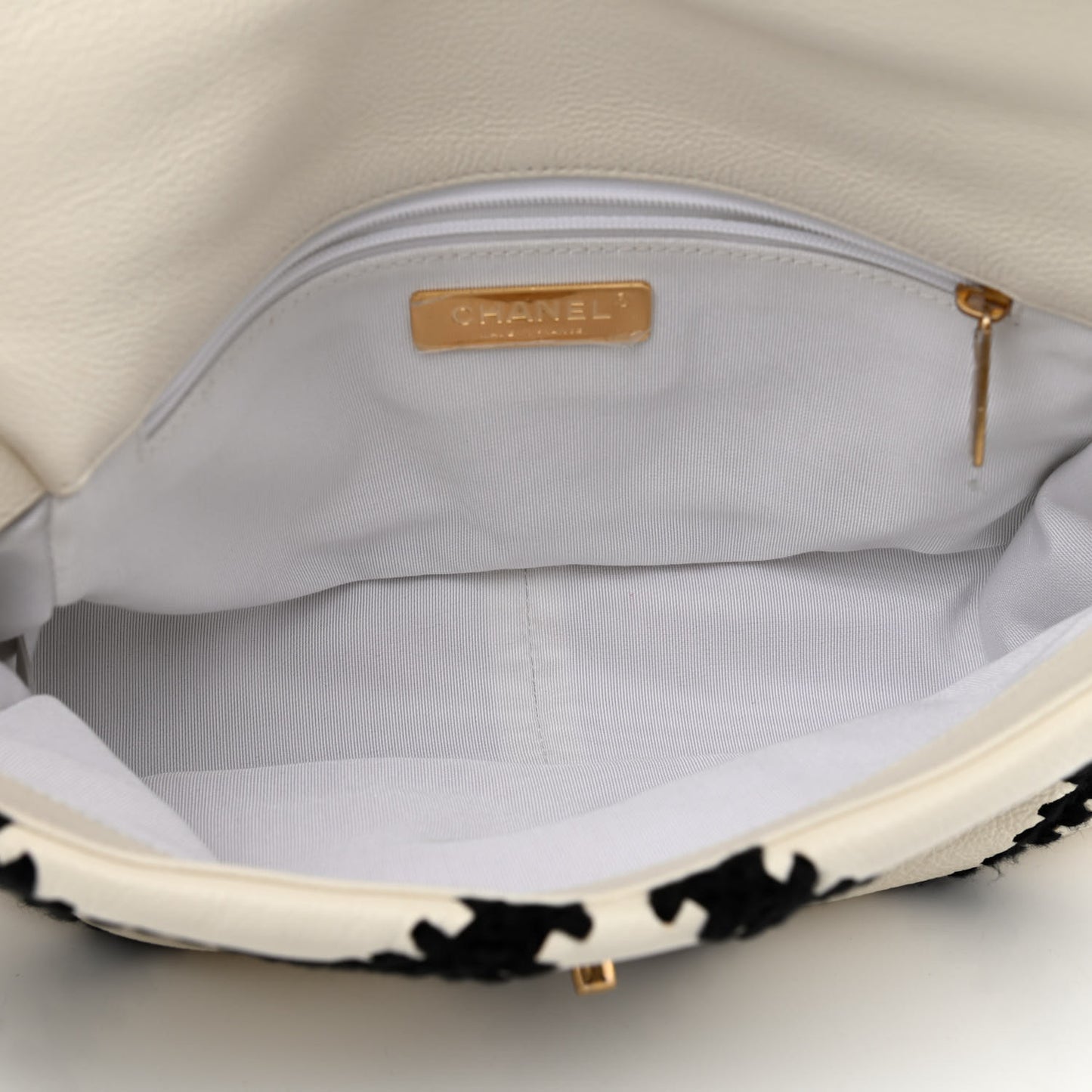 Calfskin Crochet Medium Chanel 19 Flap White Black