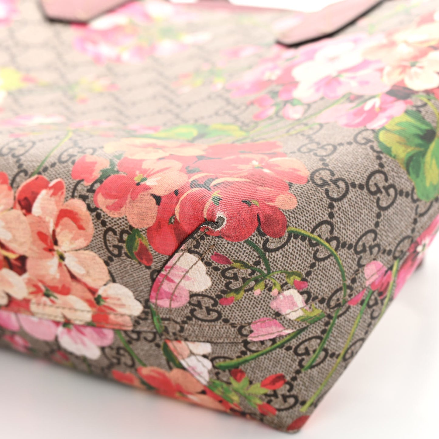GG Supreme Monogram Blooms Medium Reversible Tote Beige Multicolor Dry Rose