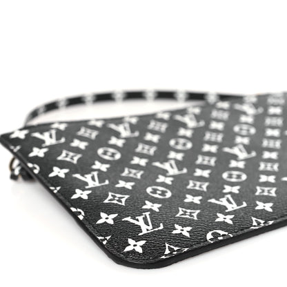 Louis Vuitton Monogram Giant Jungle Neverfull MM GM Pochette Black 7 of 8