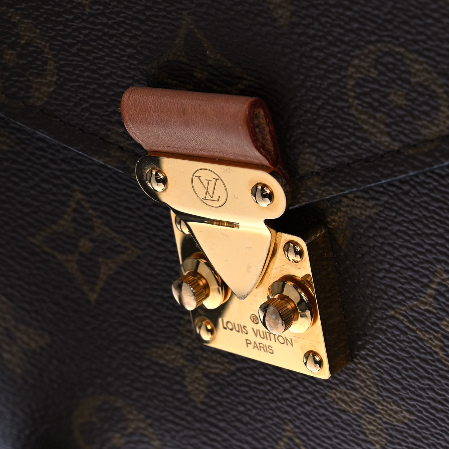 Monogram Pochette Metis