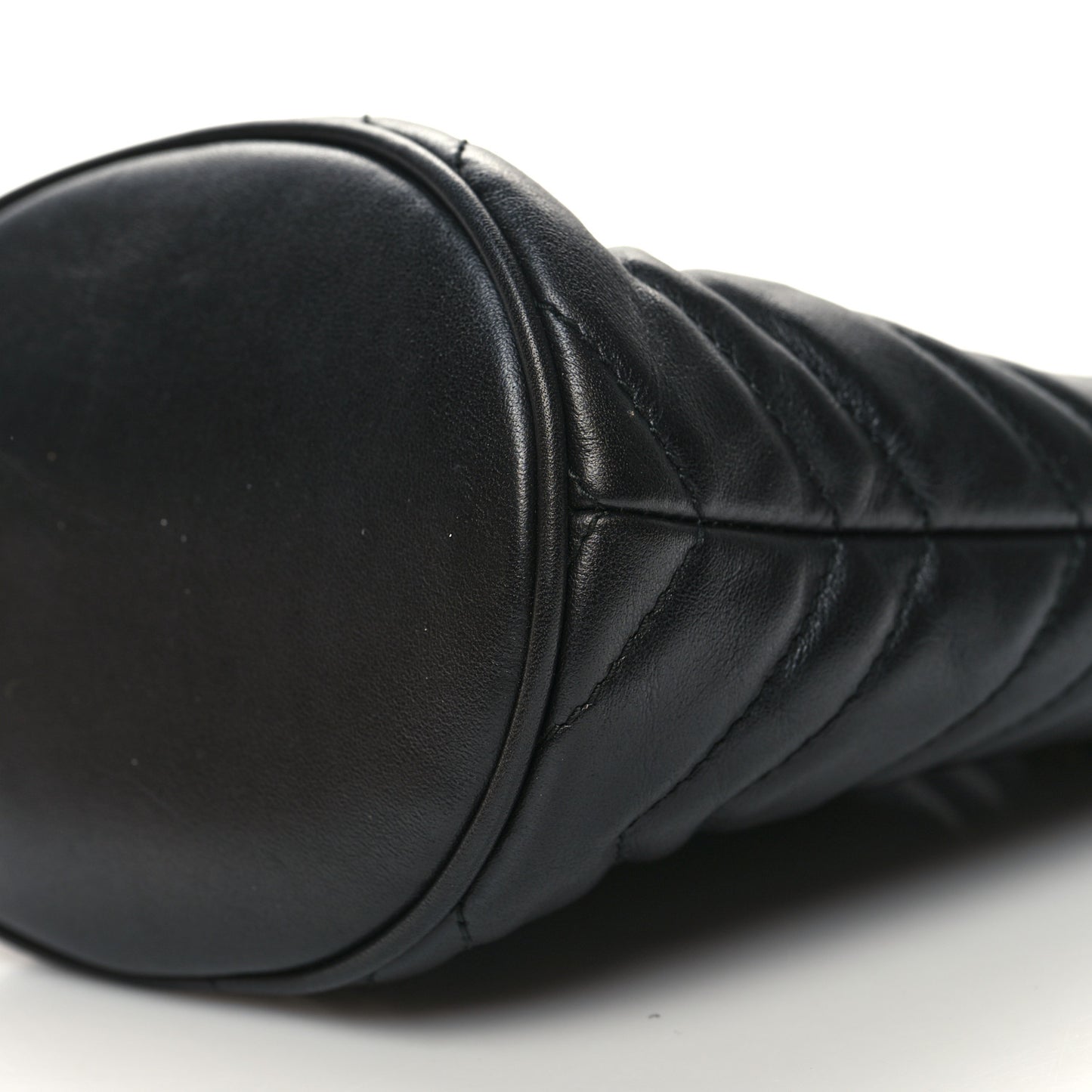 Calfskin Matelasse Mini GG Marmont 2.0 Bucket Bag Black