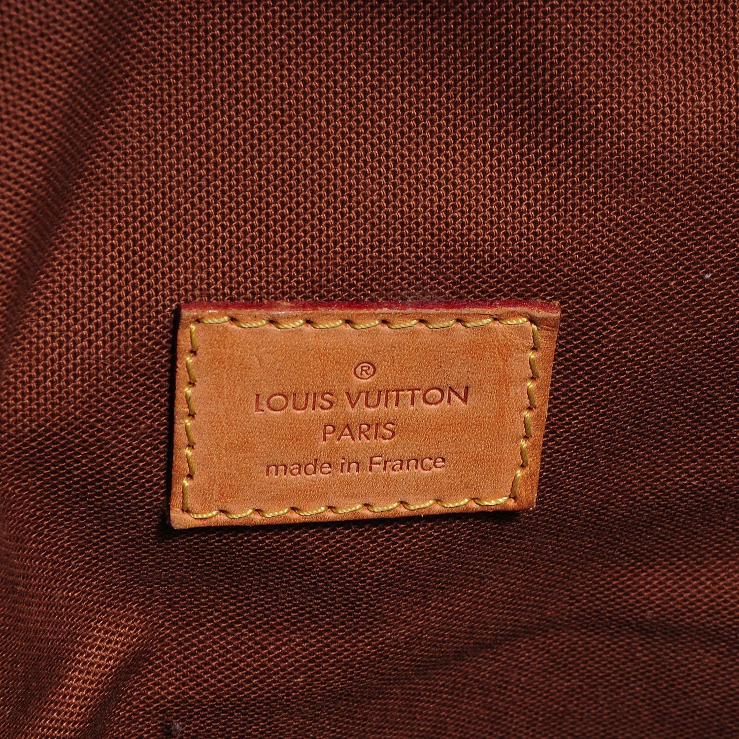 Louis Vuitton Monogram Sporty Beaubourg 6 of 7