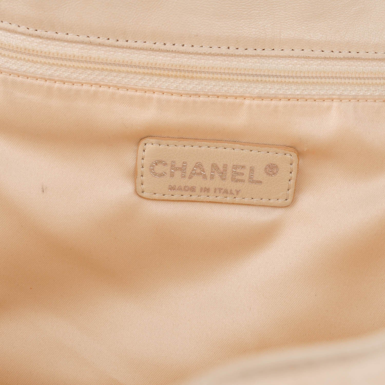 Chanel Glazed Lambskin Quilted North South XL Tote White 7 of 8