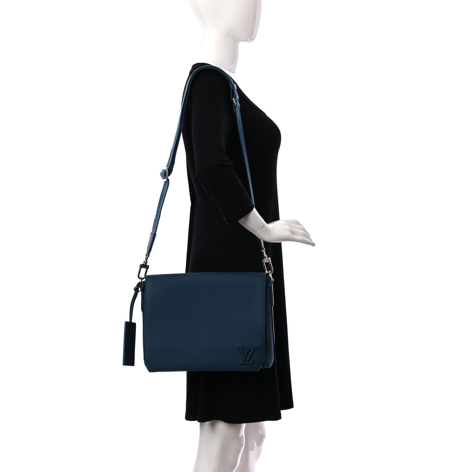 Louis Vuitton Calfskin Aerogram Takeoff Messenger Blue 2 of 9