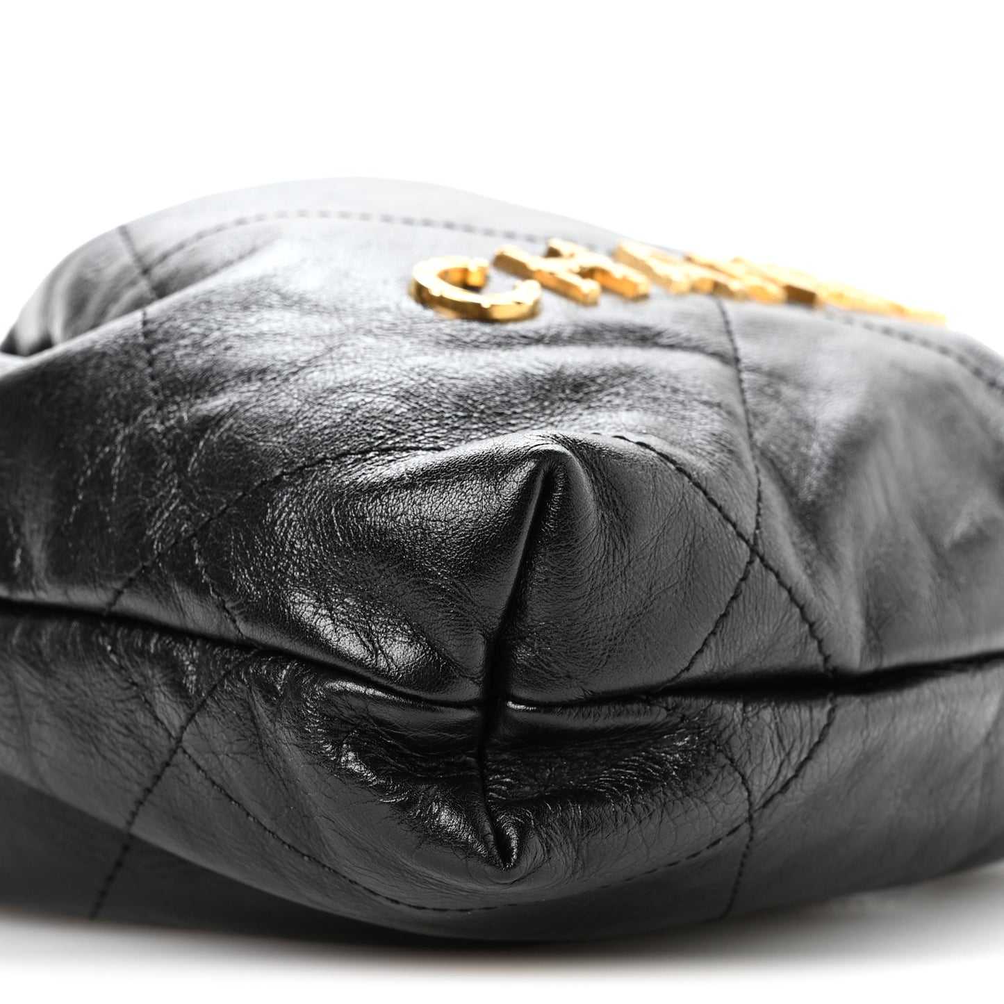 Shiny Crumpled Calfskin Quilted Pearl Mini Chanel 22 Black