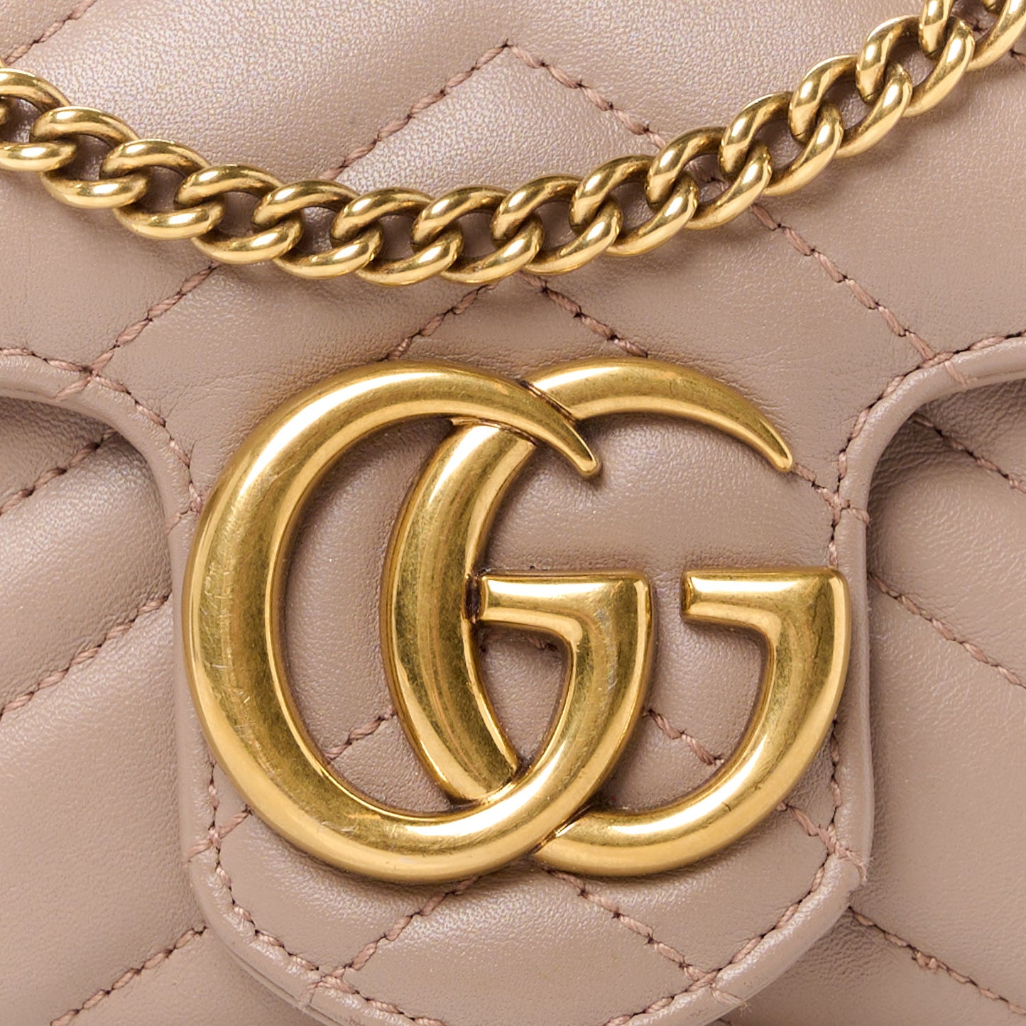 Calfskin Matelasse Super Mini GG Marmont Shoulder Bag Porcelain Rose