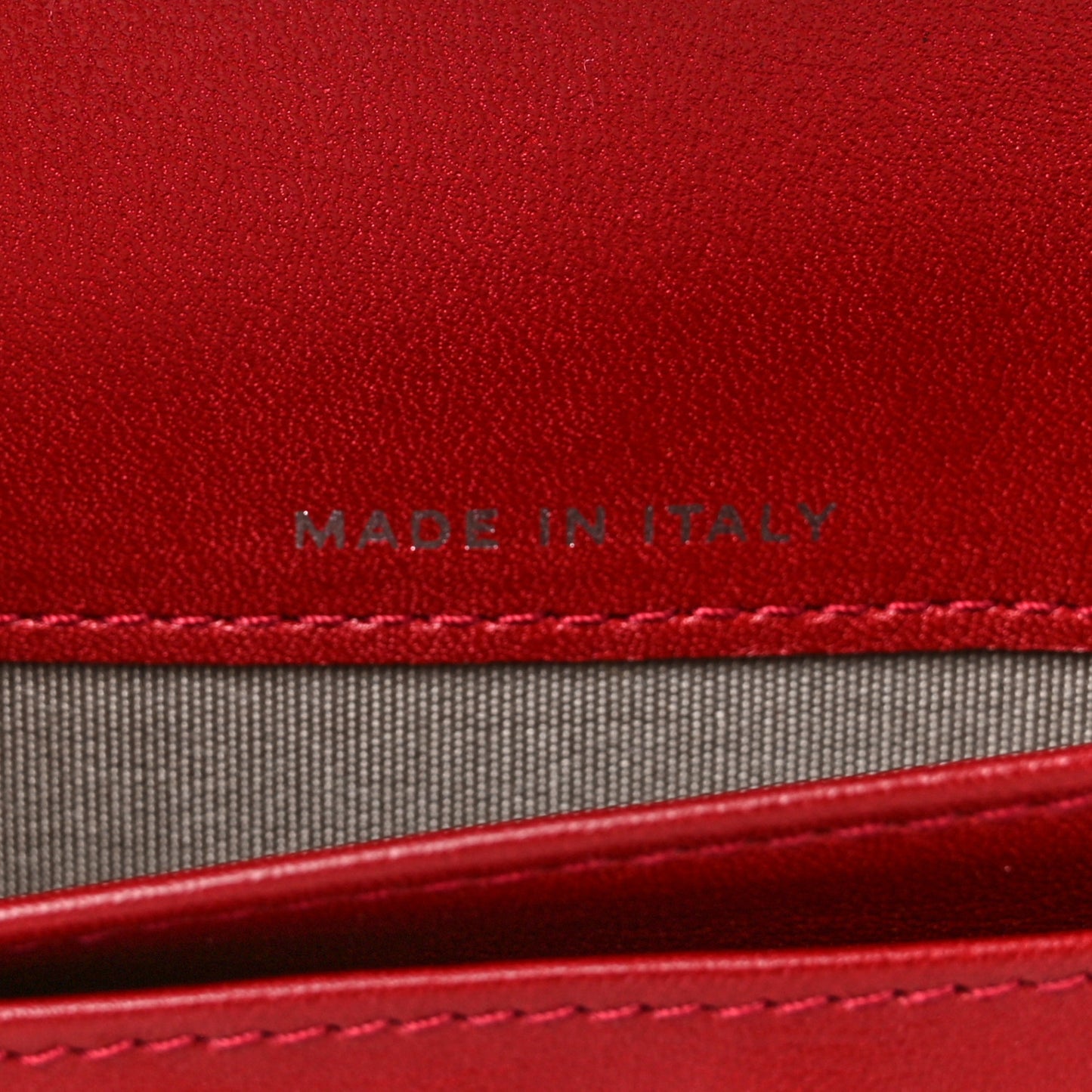 Caviar Sevruga Yen Wallet Red
