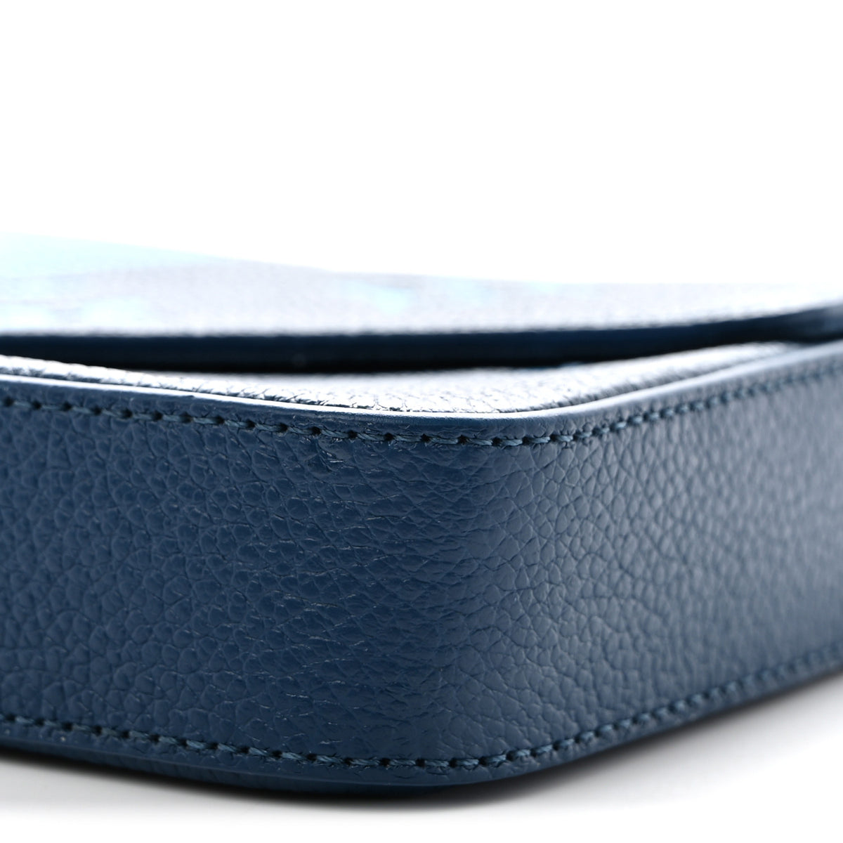 Empreinte Monogram Giant Felicie Pochette Chain Wallet Gradient Blue