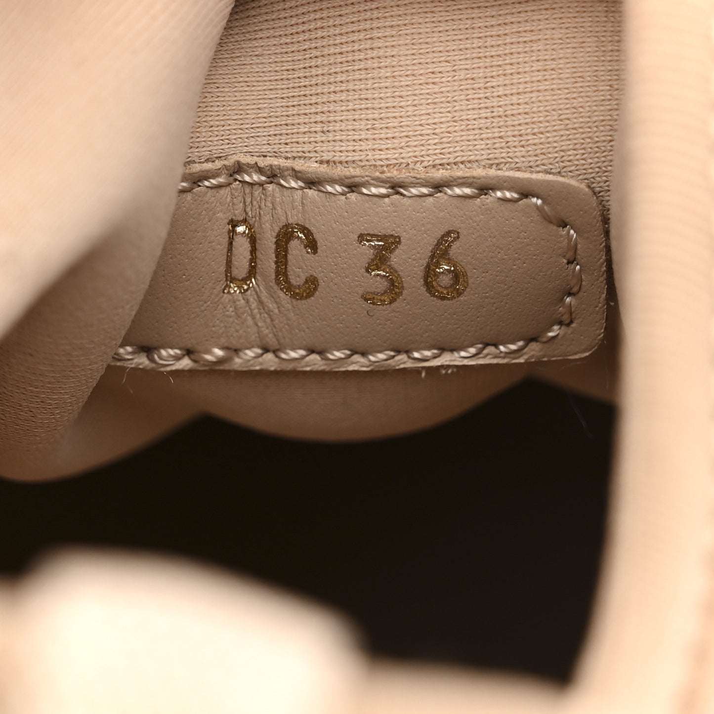 Neoprene Rubber Womens D-Connect Sneakers 36 Nude