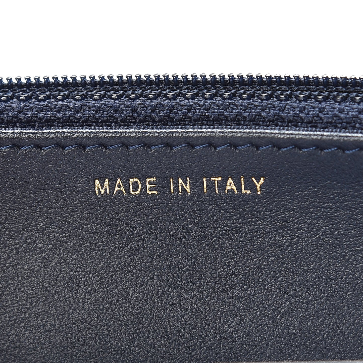 Caviar Quilted CC Filigree Wallet On Chain WOC Navy