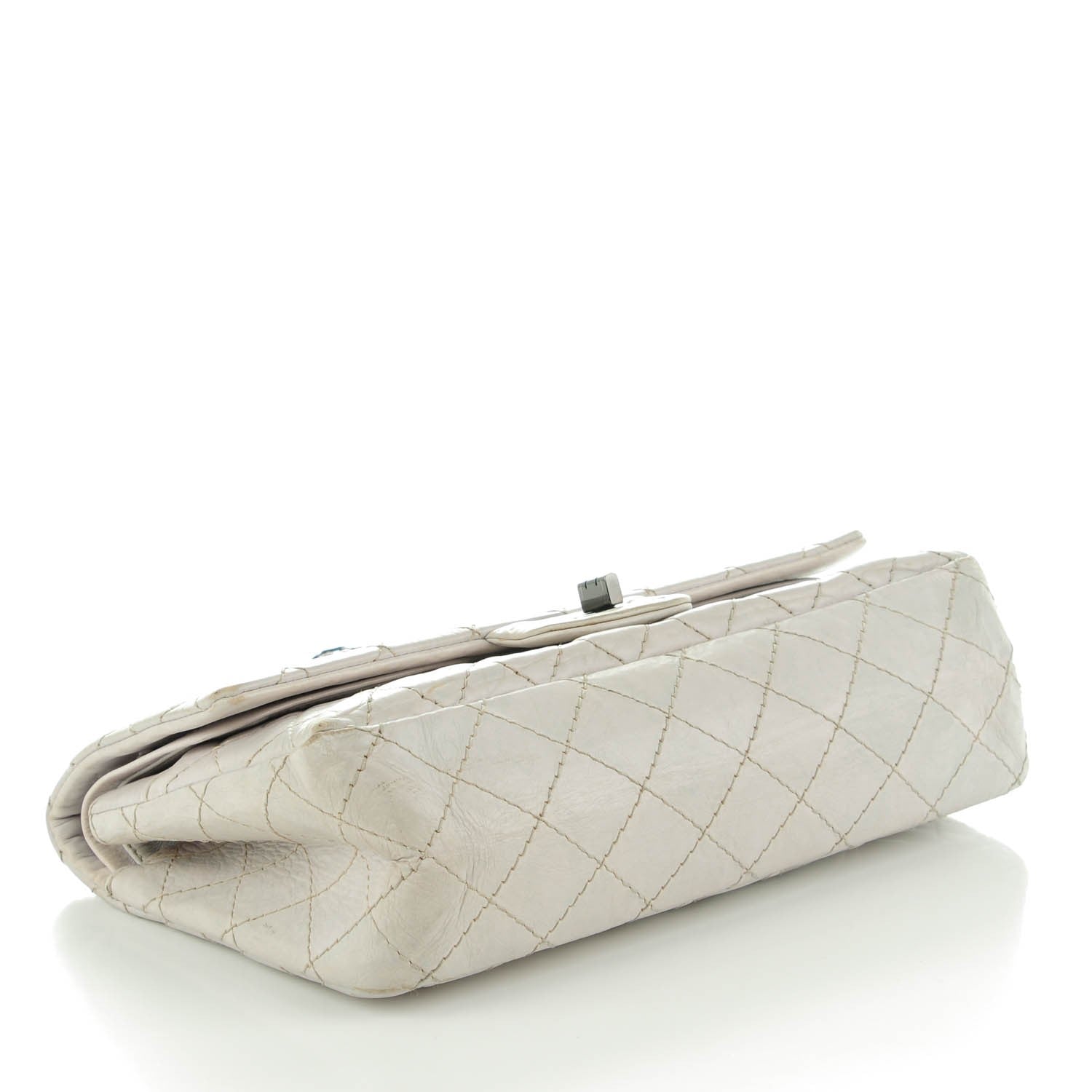 Chanel Aged Calfskin 2.55 Reissue 225 Flap Light Grey 4 of 11