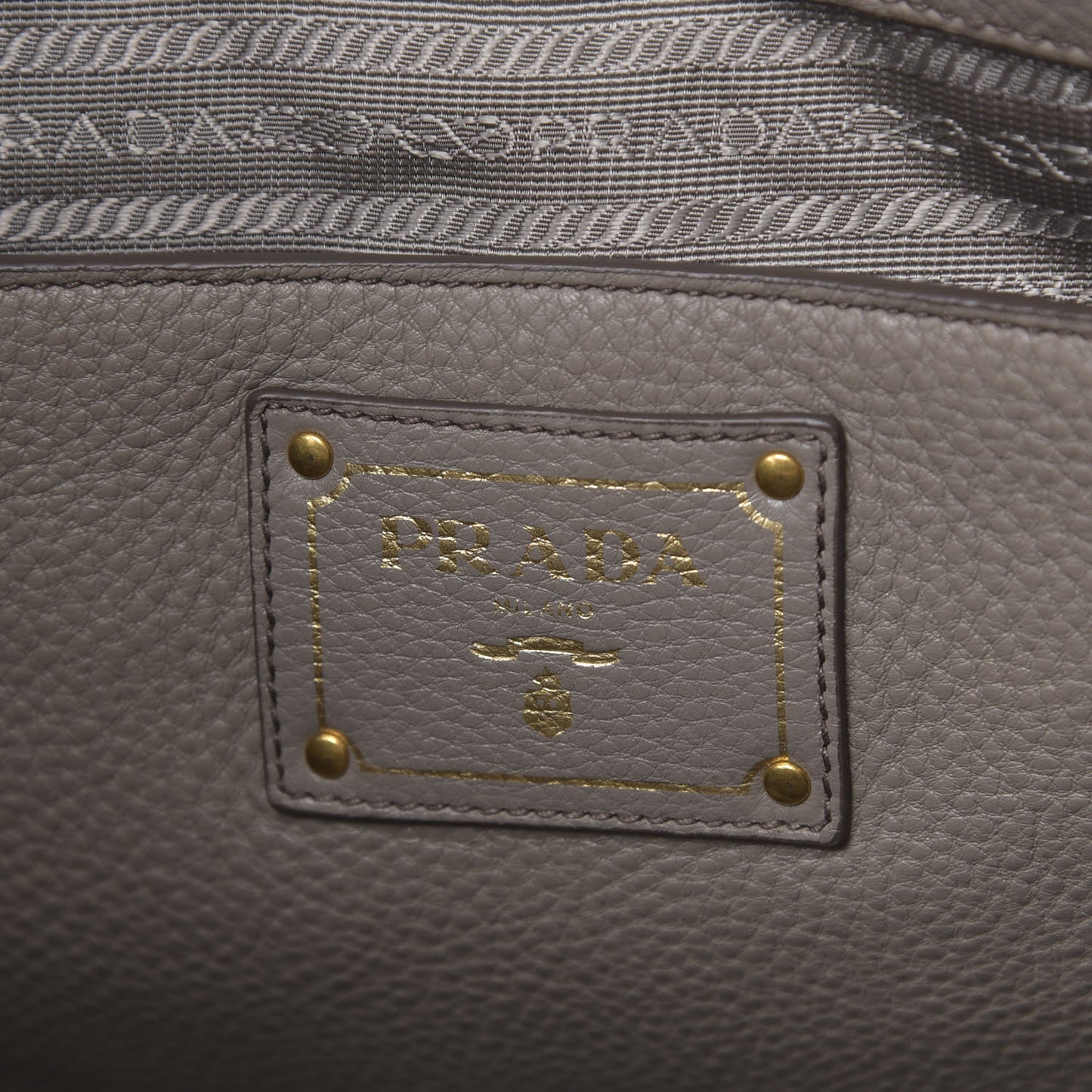 Vitello Phenix Tote Argilla