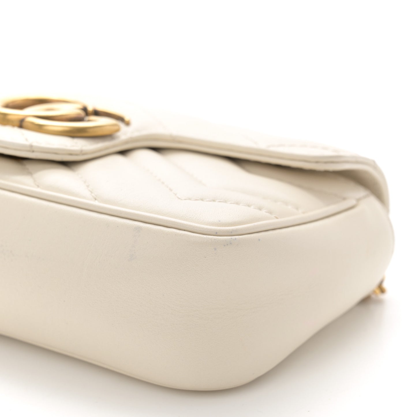 Calfskin Matelasse Super Mini GG Marmont Shoulder Bag White