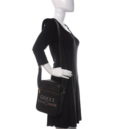 Gucci Grained Calfskin Logo Messenger Bag Black 2 of 10