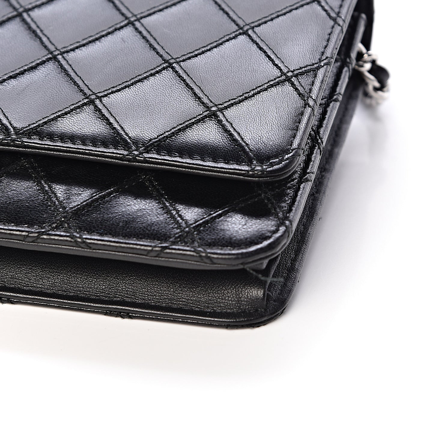 Lambskin Diamond Stitched Wallet On Chain WOC Black