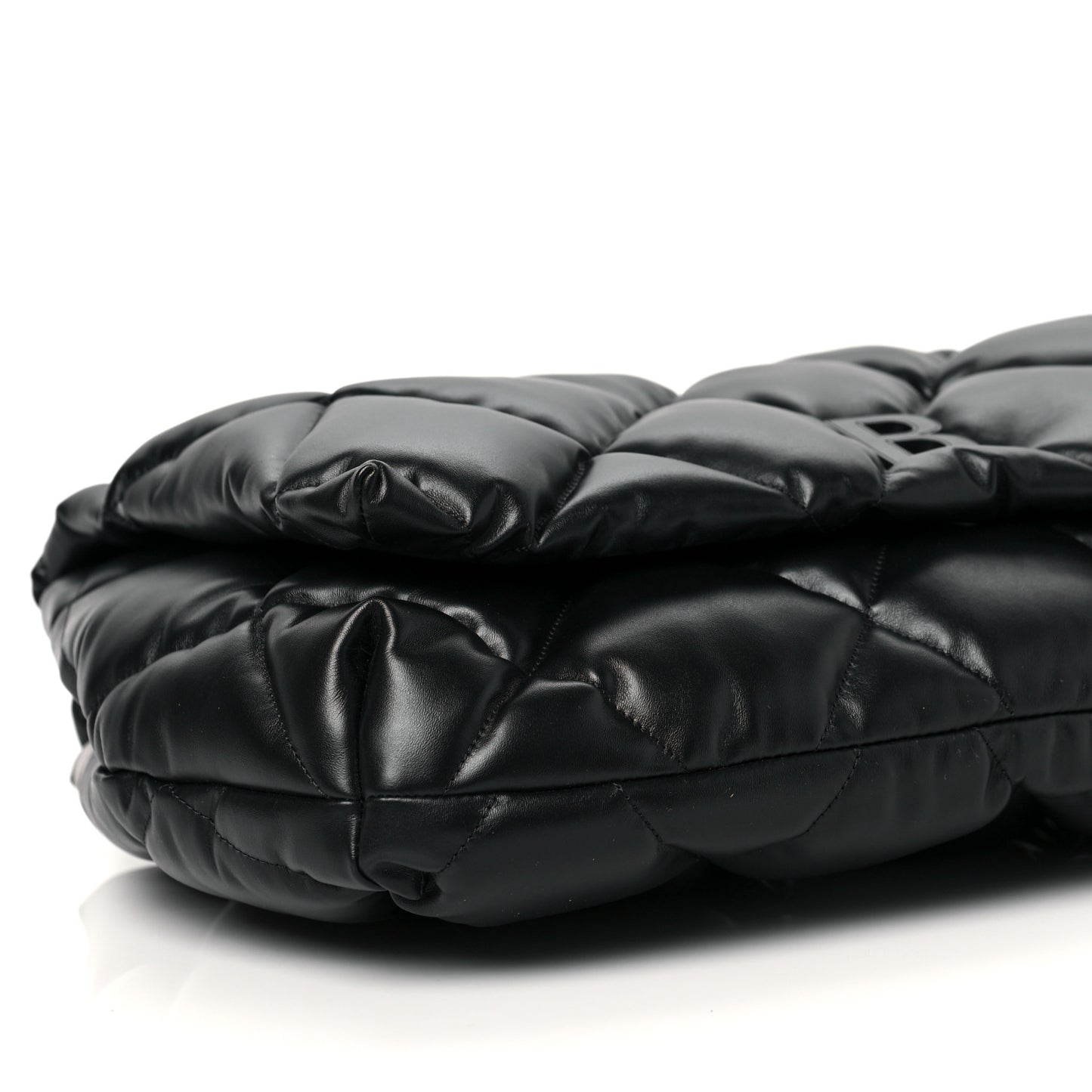 Nappa Calfskin Quilted Touch B Clutch Bag Black