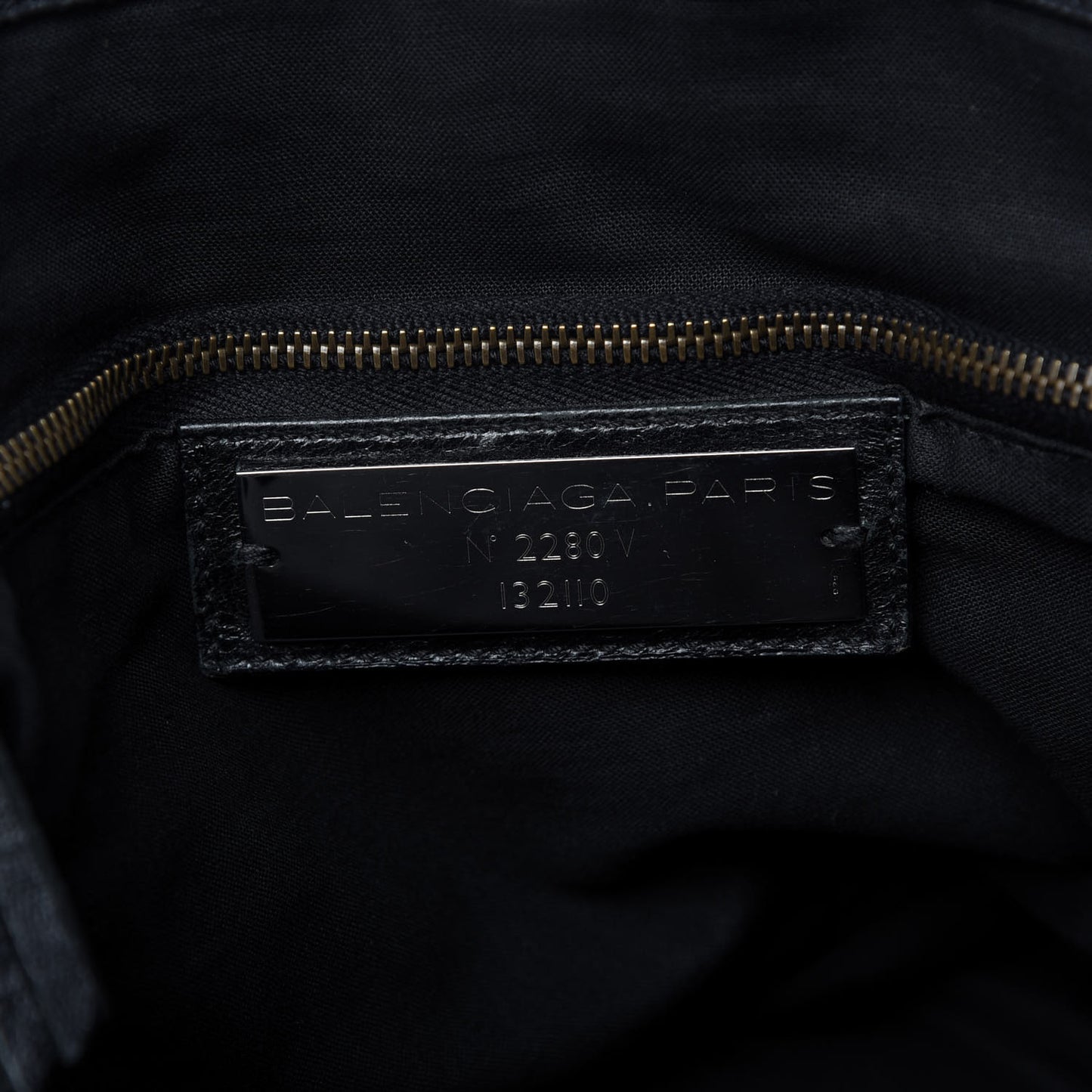 Agneau Classic Hardware Work Black