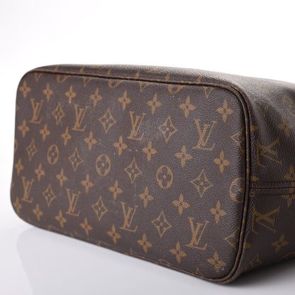 Louis Vuitton Monogram Neverfull MM 9 of 12