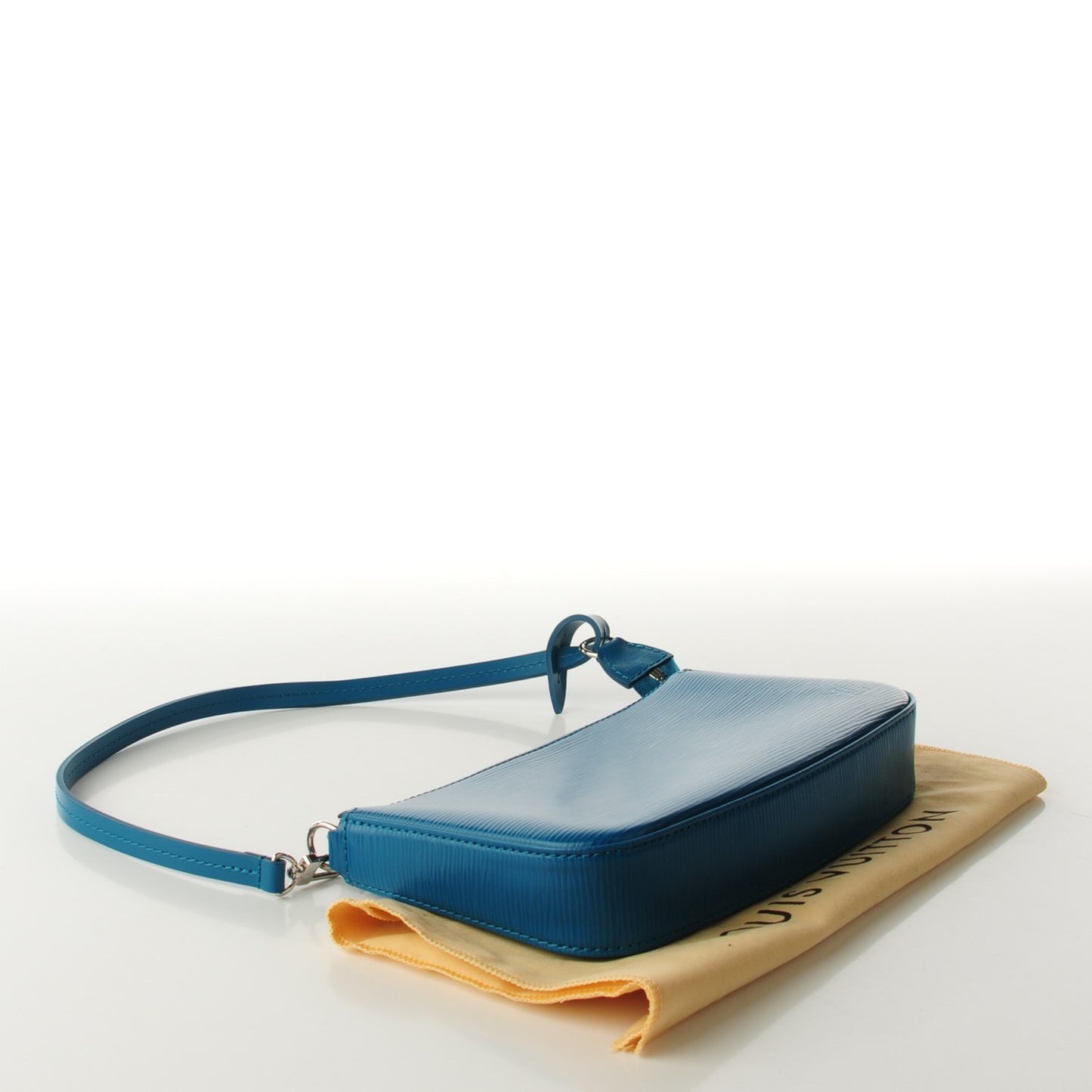 Epi Pochette Accessories NM Cyan
