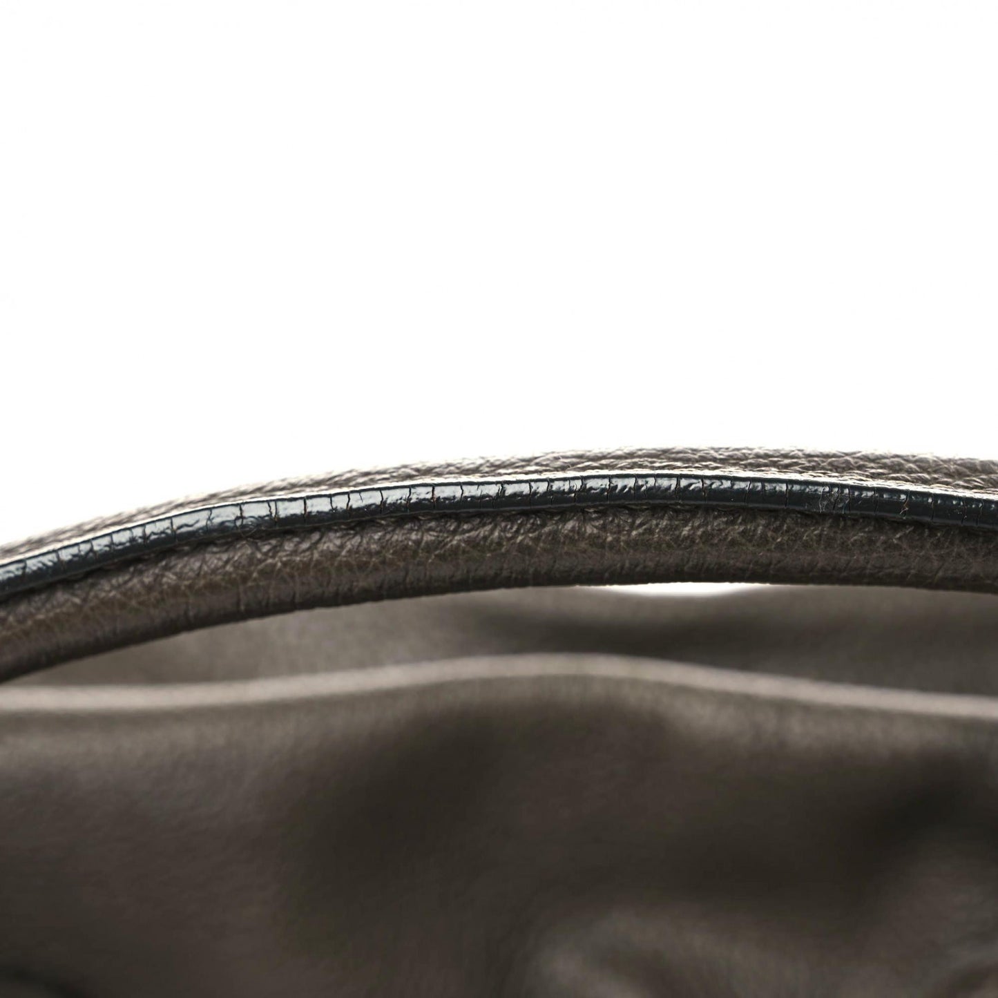Calfskin Medium Paraty Rock