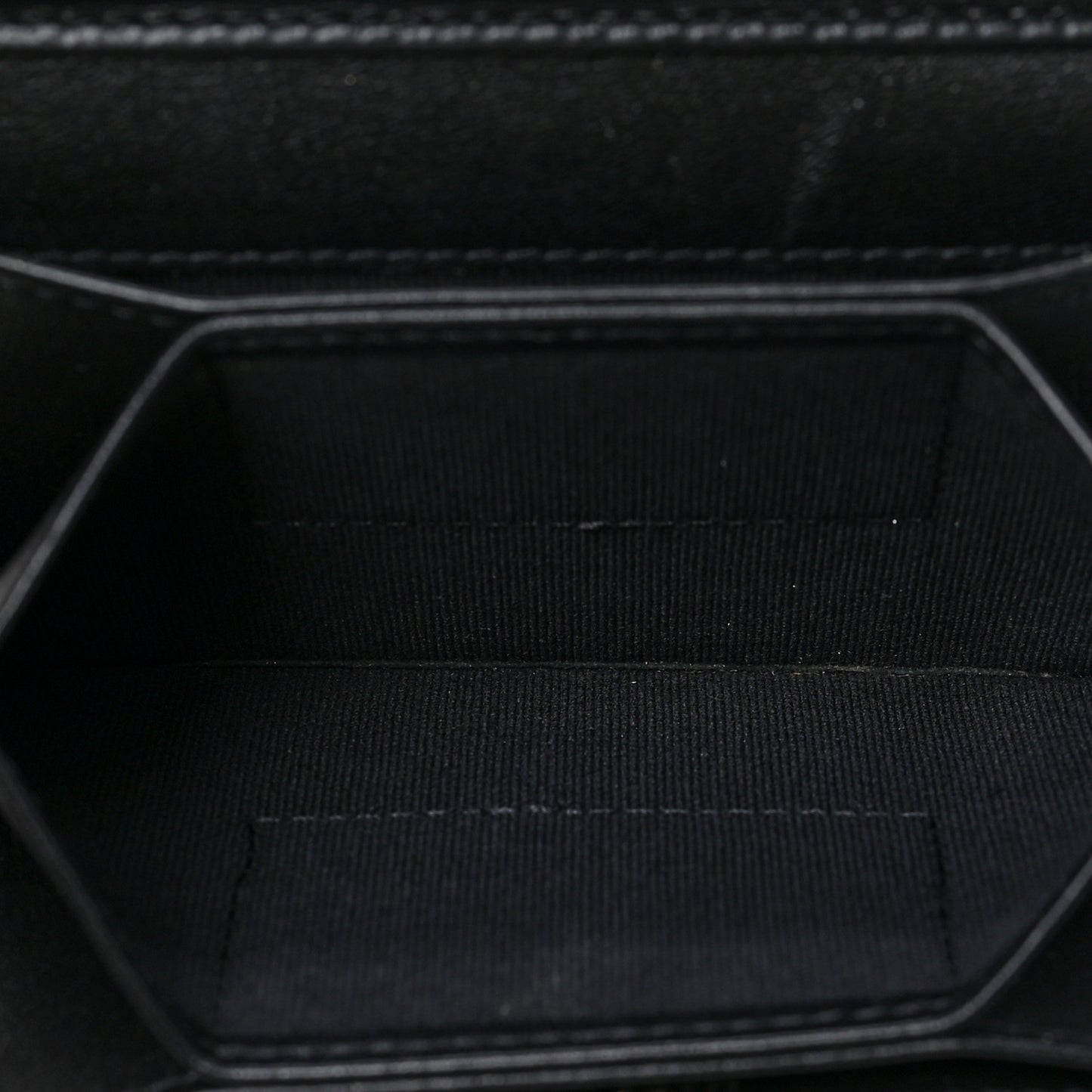 Lambskin Quilted Camellia Card Holder On Chain Black