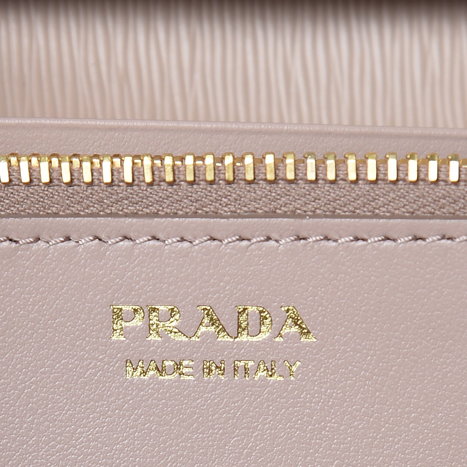 Prada Vitello Move Chain Wallet Cipria 6 of 10