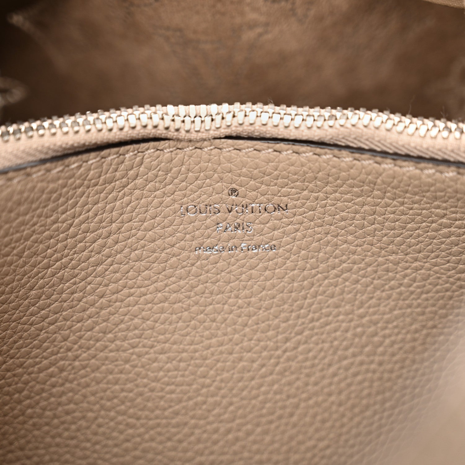 Louis Vuitton Mahina Muria Galet 6 of 9