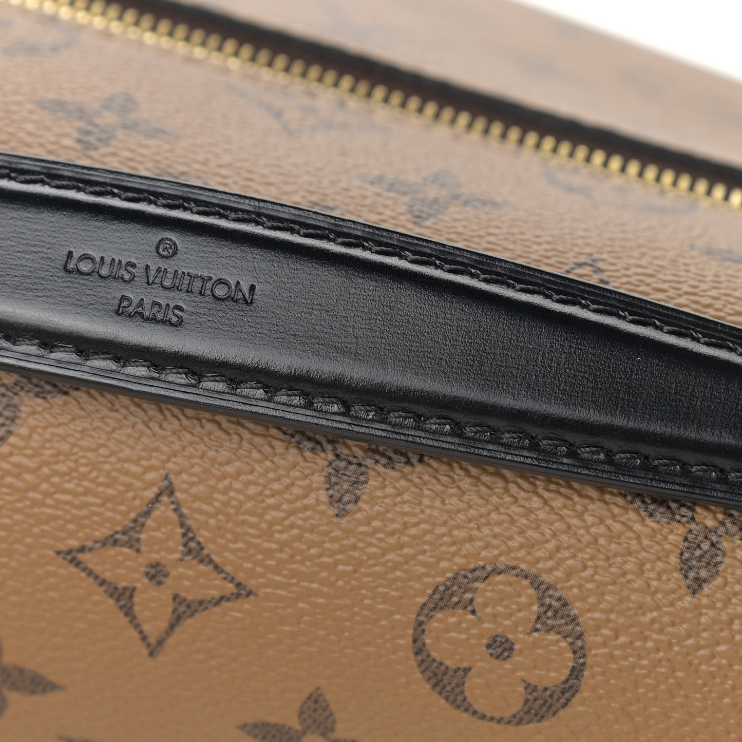 Reverse Monogram Pochette Metis
