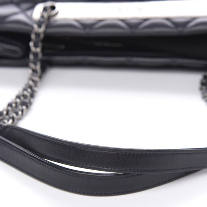 Chanel Lambskin Quilted Trendy CC Tote Black 16 of 21