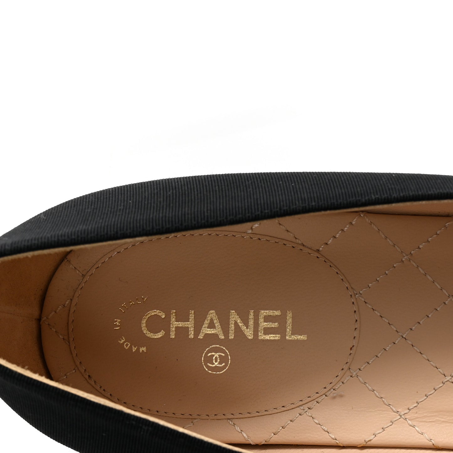 Grosgrain Patent Calfskin CC Cap Toe Pumps 40 Black