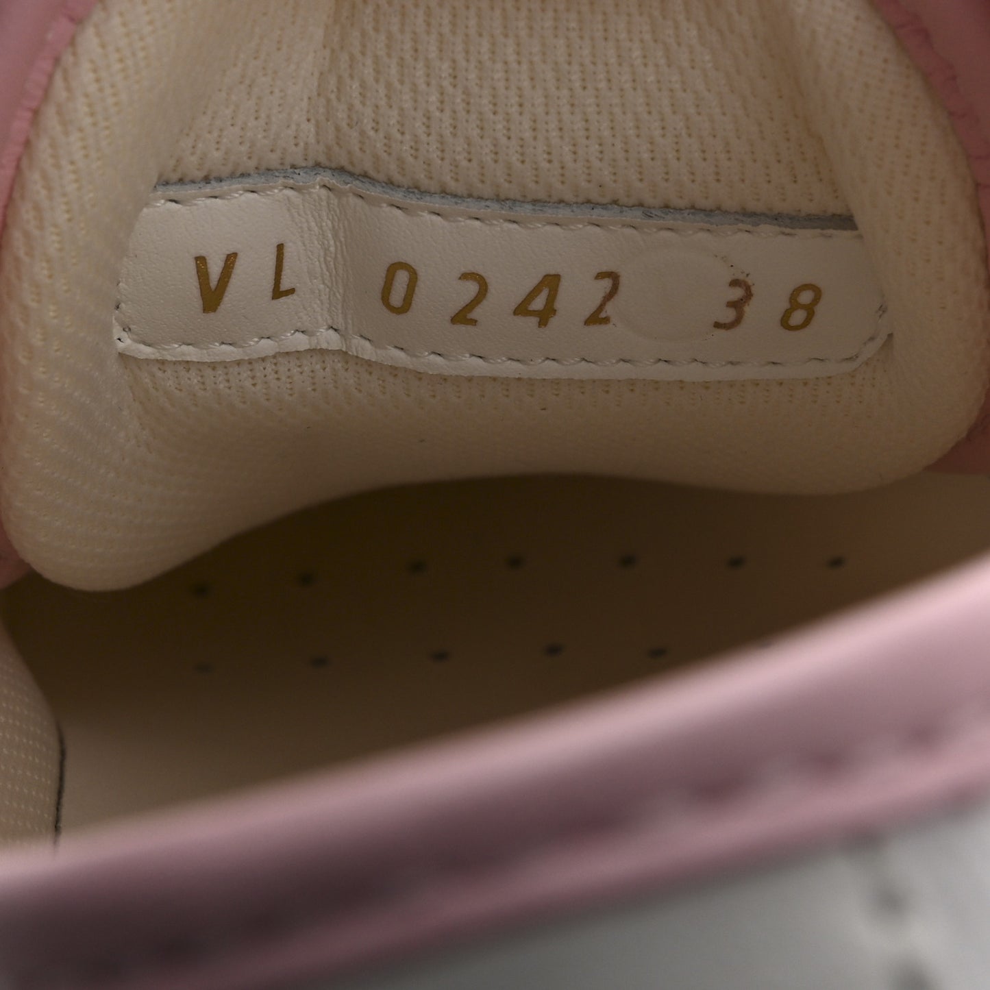 Canvas LV Squad Sneakers 38 White Pink